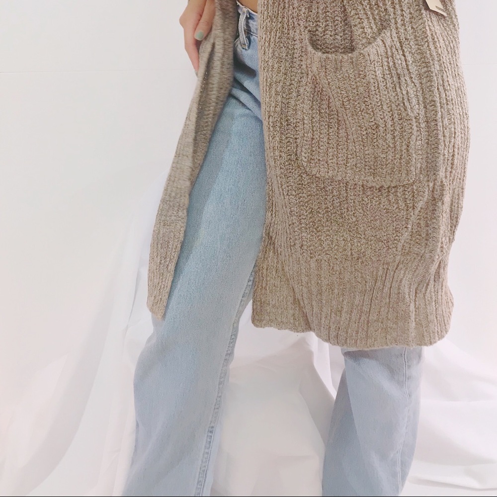 Oversized Oatmeal Cardigan - Picture 2 of 4